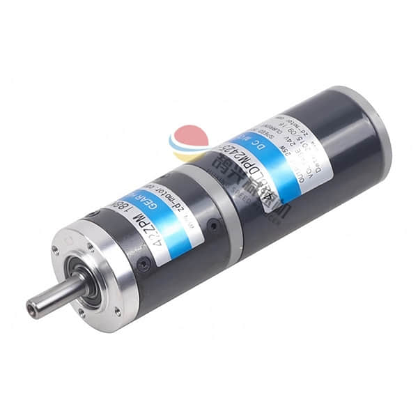 Brushless permanent magnet motor reducer