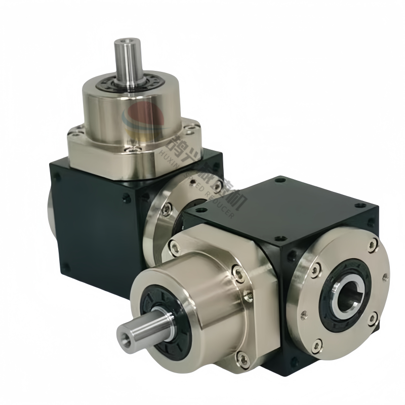 Bidirectional rotation bevel gearbox Bidirectional rotation bevel gearbox
