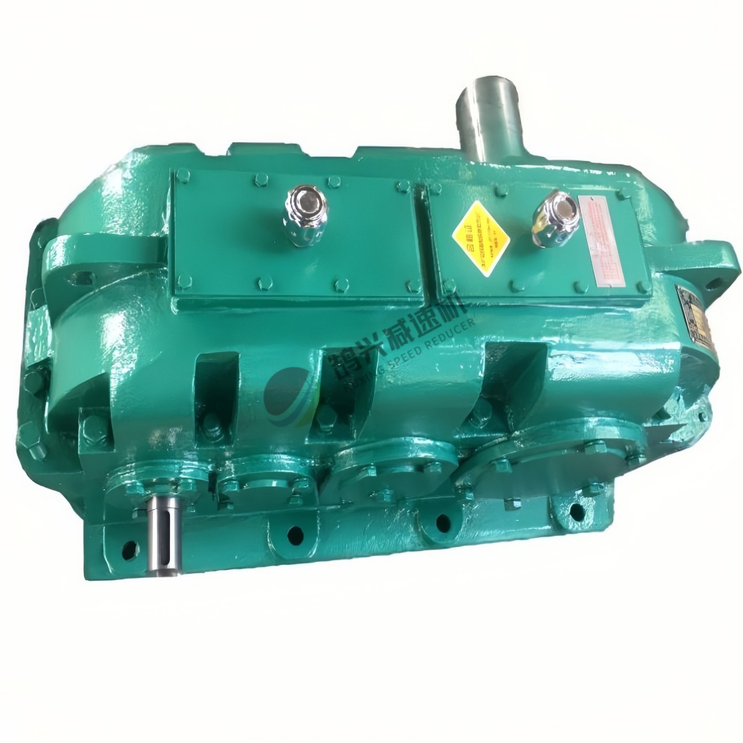 Angular gear unit for chemical mixing agitator