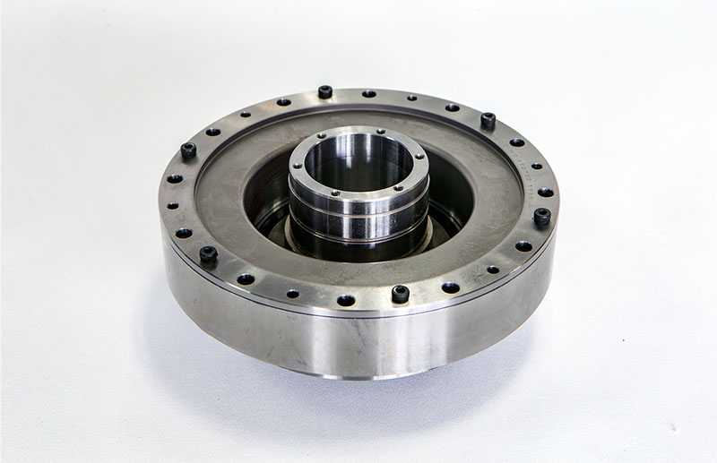 Strain wave gearbox for optical detection instruments