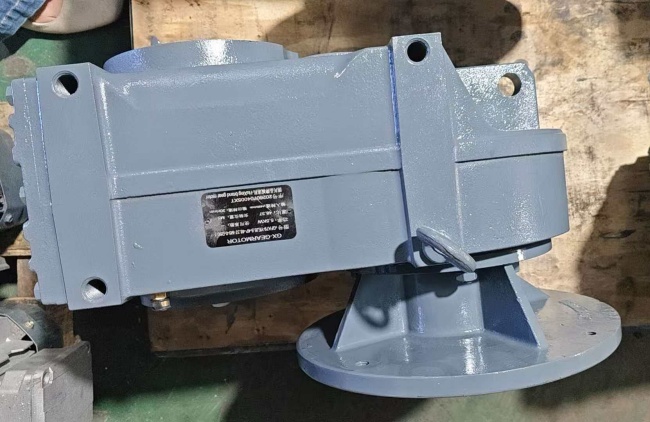 flange hollow shaft parallel reducer.jpg flange hollow shaft parallel reducer.jpg