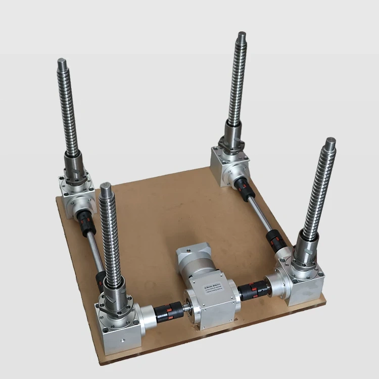 Four synchronous screw jacks Four synchronous screw jacks