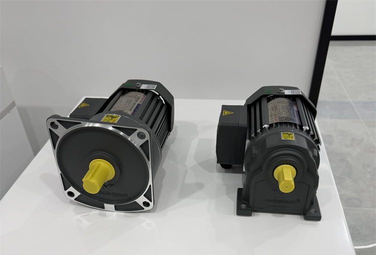 What are the characteristics of CH/CV/GH/GV horizontal vertical gear reduction motor?